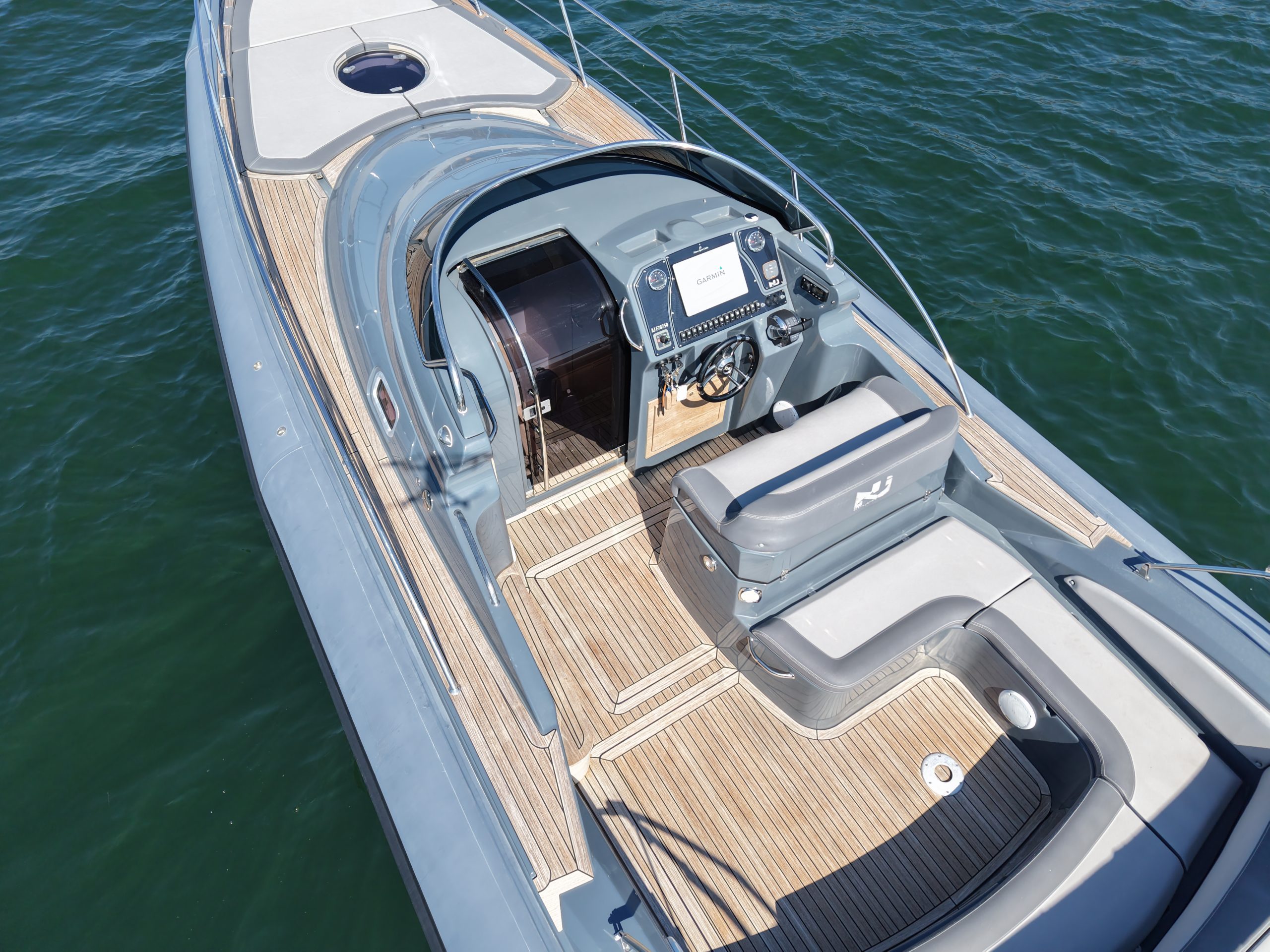 Cabine du Nuova Jolly Prince Sport Cabine bateau en location Corse du Sud